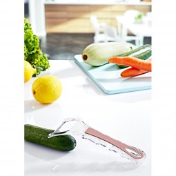 Vegetable & Fruit Peeler