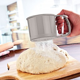 Practical Flour Sieve