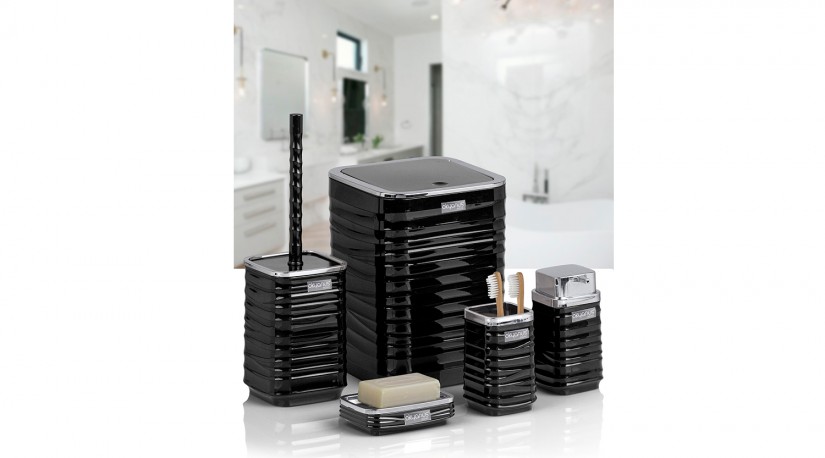 Luna 5 PCS Bathroom Set/Chrome-Black