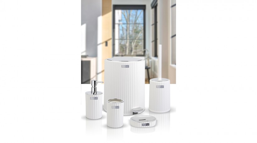 Coliseum 5 Pcs Bathroom Set Chrome - White