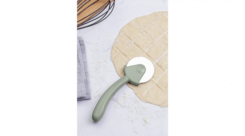 Dolphin Pizza Cutter